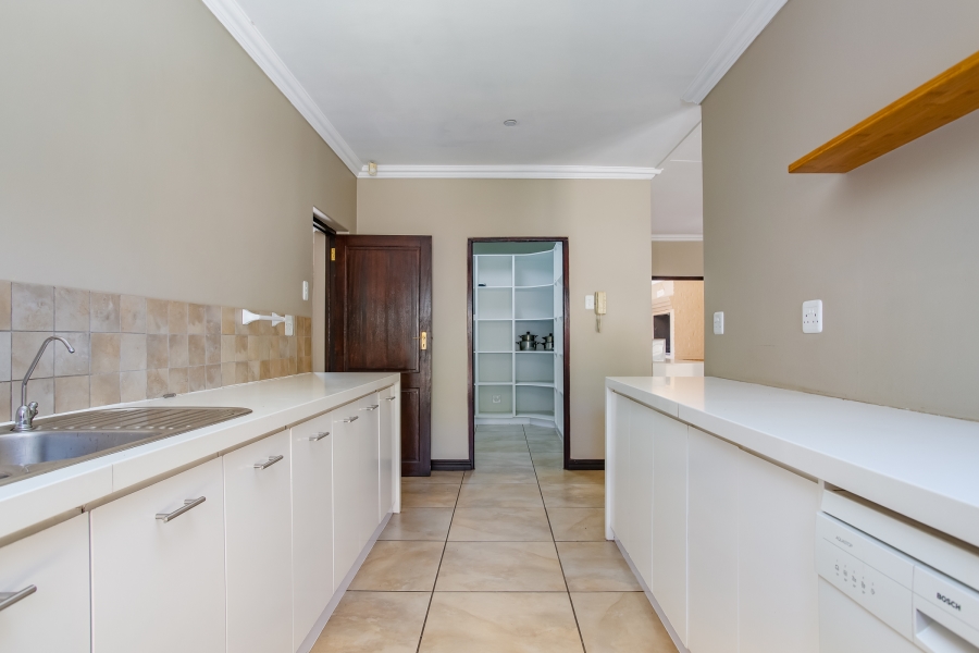 6 Bedroom Property for Sale in Wellington West Western Cape